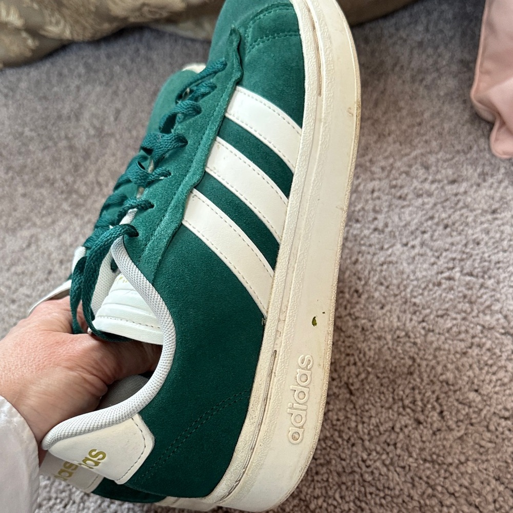 Adidas Women’s Forest Green and Cream Sneakers - Picture 5 of 9
